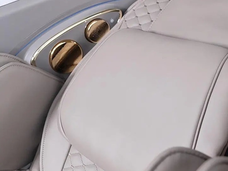 Detailfoto speakers en kussen 4d massagestoel