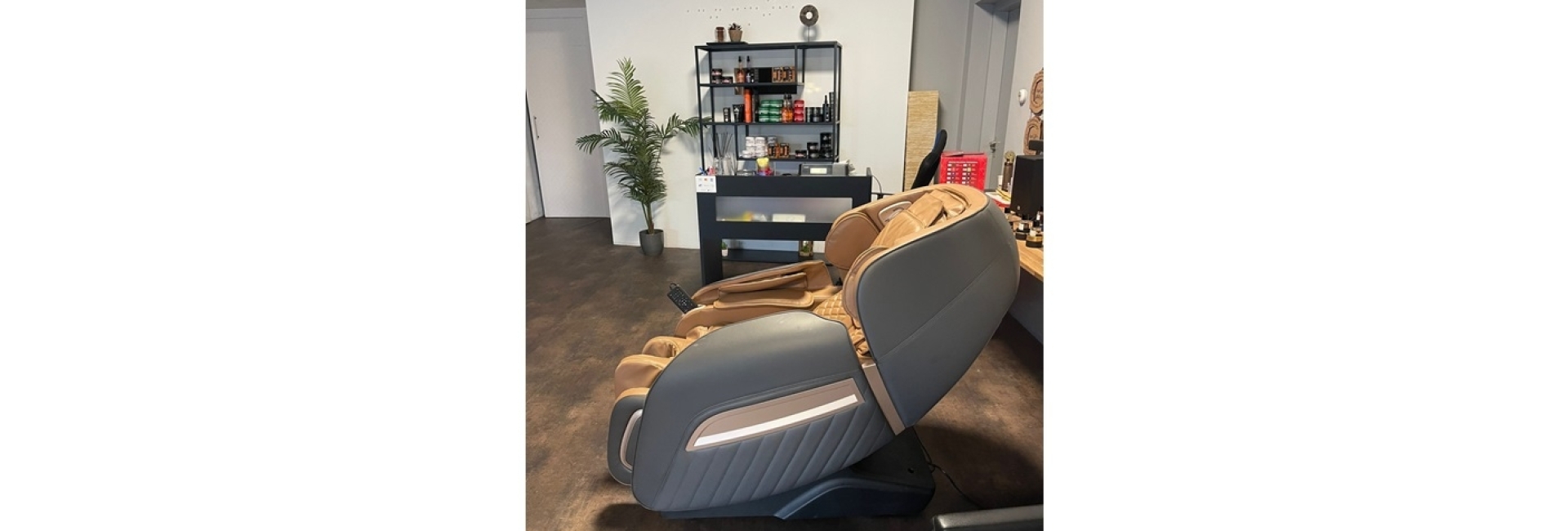 Kapperszaak met massagestoel