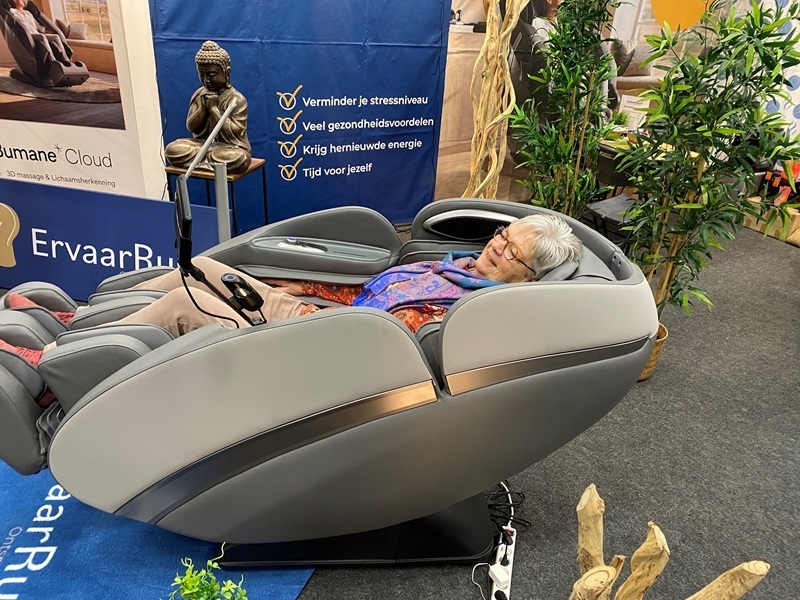 Massagestoel in beursstand