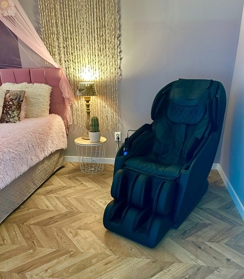 Smalle Relaxclusief bij Denise in haar slaapkamer