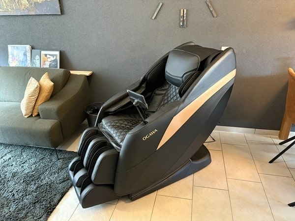 Massagestoel in de woonkamer Massagestoel in de woonkamer