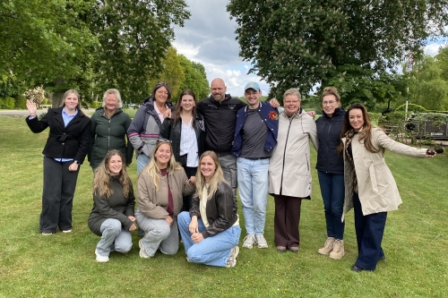 Escape Offline teambuilding activiteit in een groene omgeving.