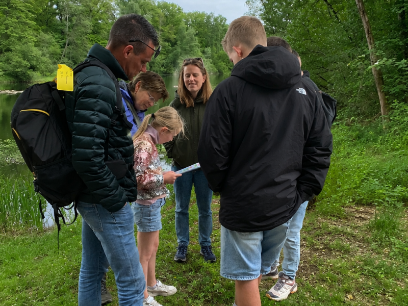 Samenwerken tijdens een outdoor Escape Offline in Vilsteren