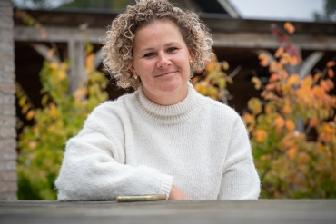 rust in het gezin  opvoeding en emoties  co-regulatie kind  spiegelneuronen ouderschap  verbinding met je kind  gezinspsycholoog tips  emotieregulatie opvoeding