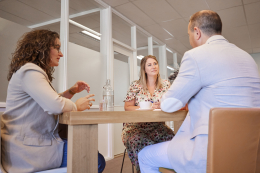 Wat een zakelijke verzekeringsadviseur voor jou kan betekenen