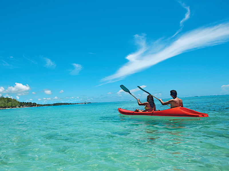ambre-resort-spa-mauritius-kayak