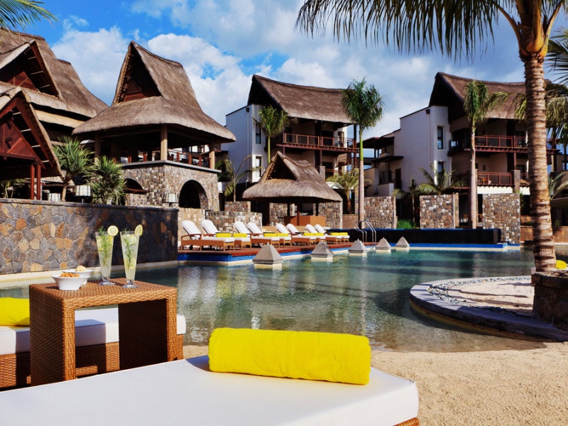 angsana-balaclava-resort-mauritius-zwembaden
