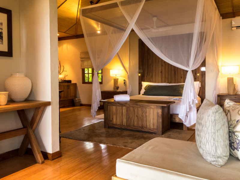 denis-private-island-seychellen-slaapkamer-strand-villa