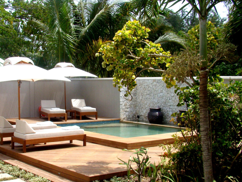 denis-private-island-seychellen-zwembad-strand-villa