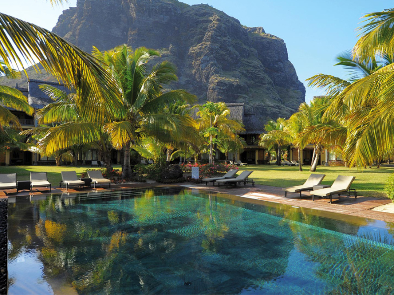dinarobin-golf-hotel-spa-mauritius-zwembad