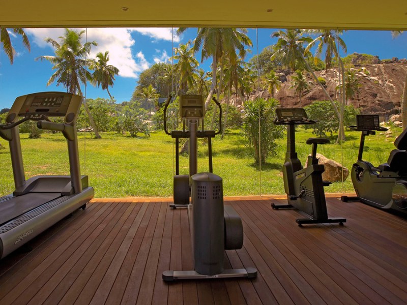 fregate-island-private-seychellen-gym-uitzicht