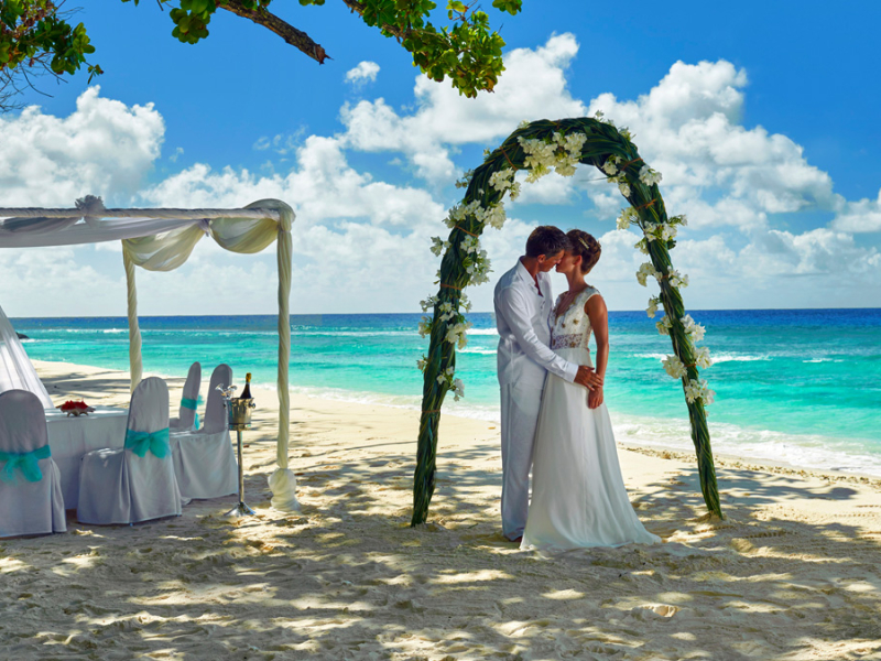 hilton-labriz-resort-spa-sihouette-island-seychellen-bruiloft