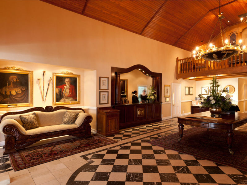 lanzerac-manor-hotel-stellenbosch-foyer