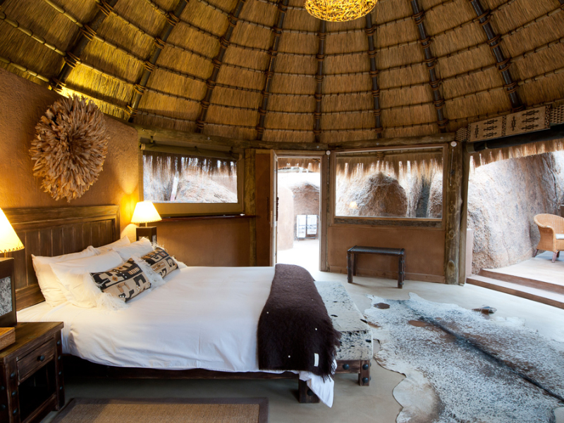 mowani-mountain-camp-namibie-slaapkamer