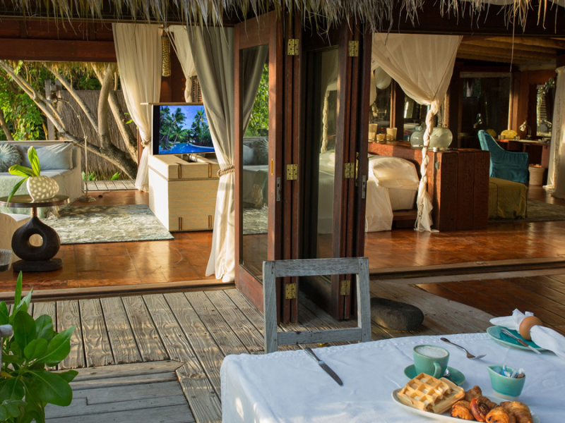 north-island-seychellen-suite-lounge