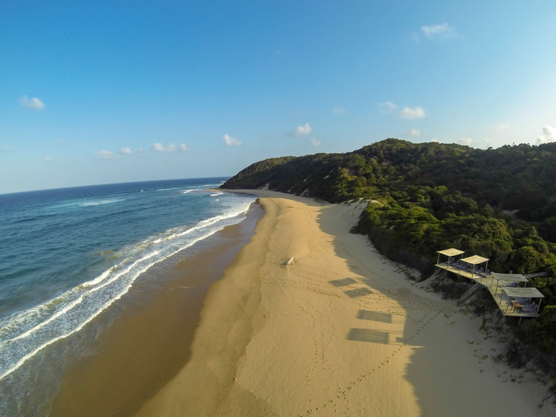thonga-beach-lodge-hotel-st--lucia-kwazulu-natal-kustlijn
