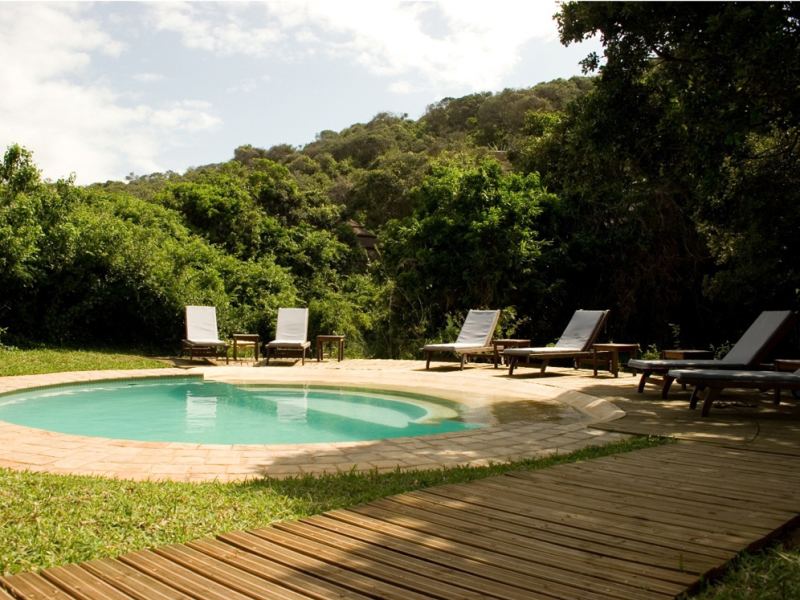 thonga-beach-lodge-hotel-st--lucia-kwazulu-natal-zwembad