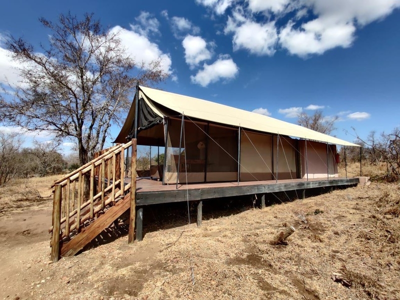 honeyguide-mantobeni-tented-camp-zij-aanzicht