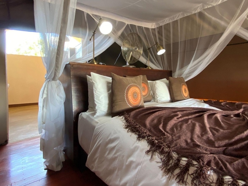 honeyguide-mantobeni-tented-camp-slaapkamer