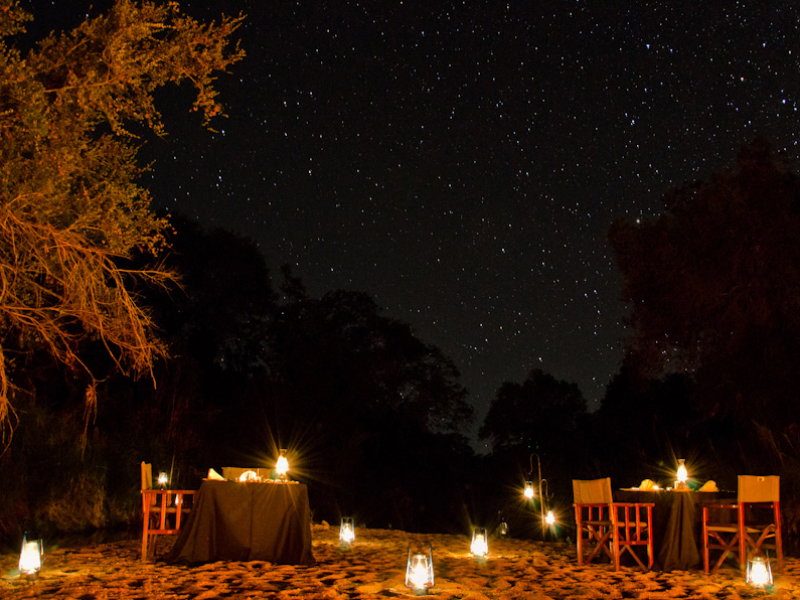 sabi-sabi-little-bush-camp-private-game-reserve-safari-krugerpark-sabi-sands-diner-onder-sterren-1.jpg