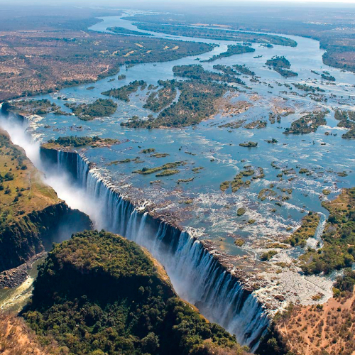 de-victoria-watervallen-falls-zambia