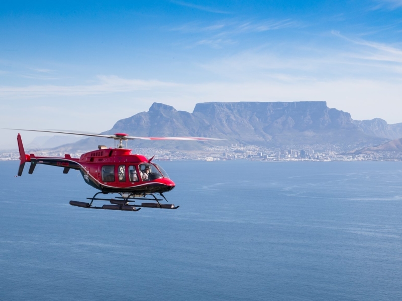 helicopter tours in zuid afrika boven kaapstad zee verte