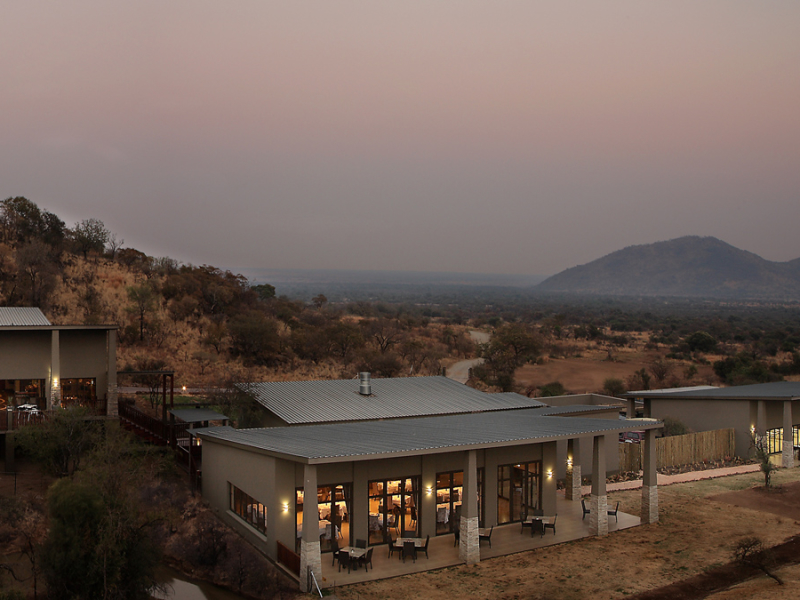 signature-safarireizen-silver-shepards-tree-game-lodge-pilanesberg-zuid-afrika