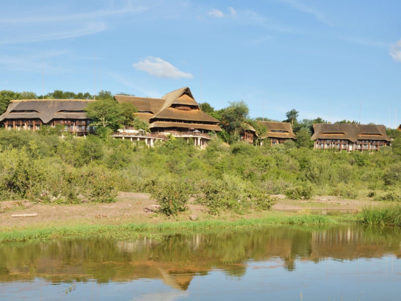 victoria-falls-safari-lodge-zimbabwe-vooraanzicht