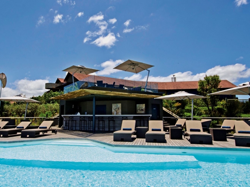 simola-hotel-country-club-spa-pool-deck