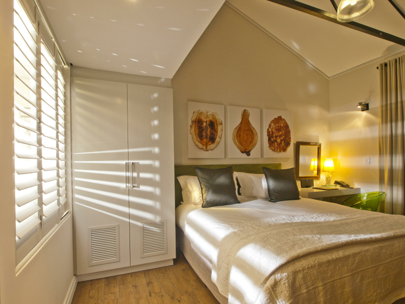 the-turbine-boutique-hotel-standard-room-bedroom