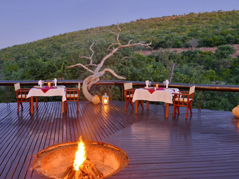 sediba-safari-lodge-outside-dining