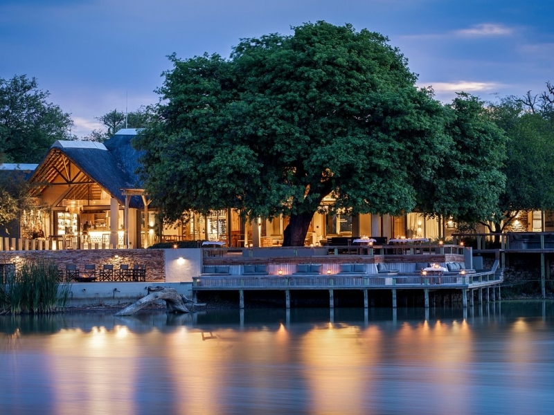 simbavati-waterside-lodge-view-of-lodge-from-the-water