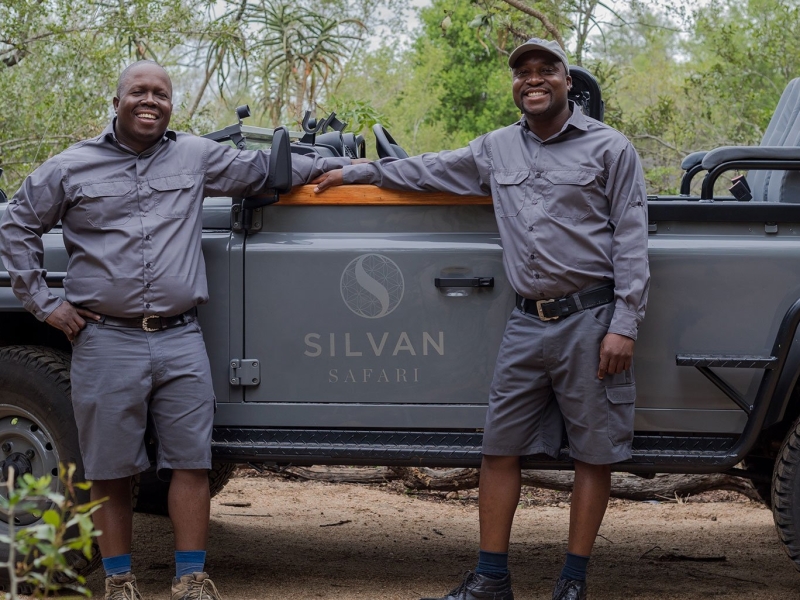 silvan-safari-game-drive-vehicle-with-ranger-and-tracker