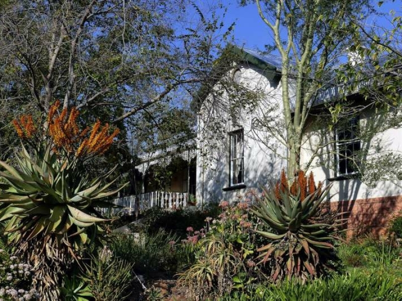 the-retreat-at-groenfontein-klein-karoo-gardens-and-fynbos