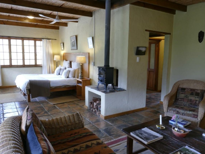 the-retreat-at-groenfontein-klein-karoo-suite-interior
