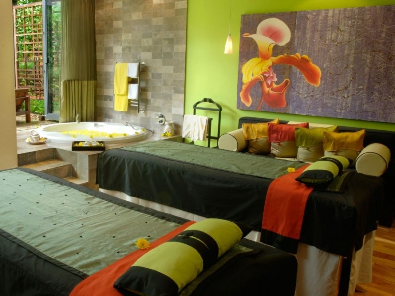 the-vineyard-hotel-kaapstad-spa-treatment-room