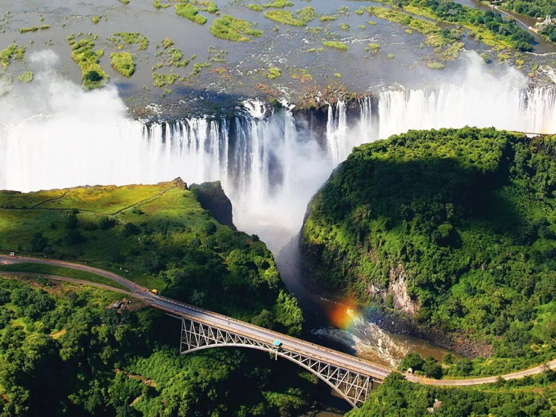 victoria-falls-zambia-zimbabwe-bridge-zambezi-river