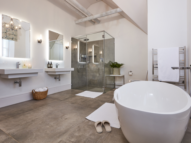 brookdale_manor_house_bathroom