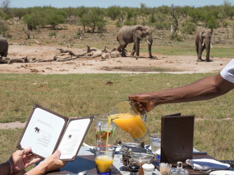 jamala_safari_lodge_dining