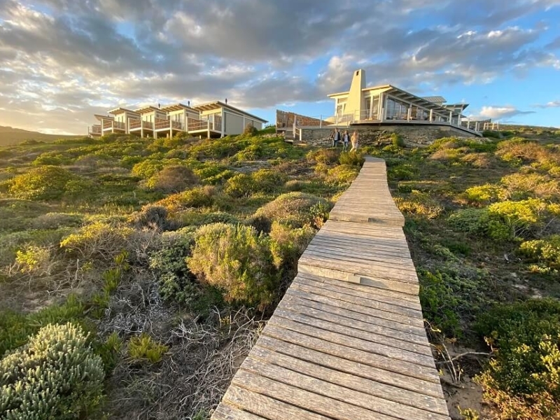 lekkerwater-beach-lodge-overberg-accommodatie