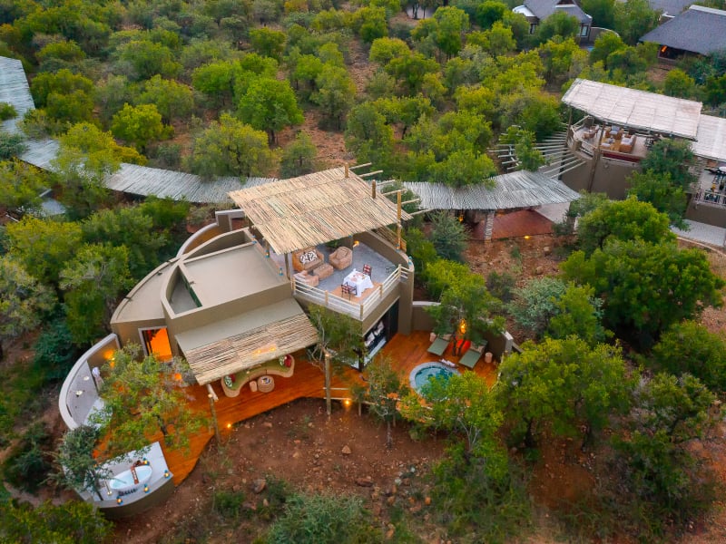 lush_private_game_lodge_aerial_view