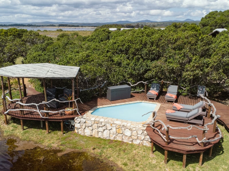 mosaic_lagoon_lodge_pool_aerial