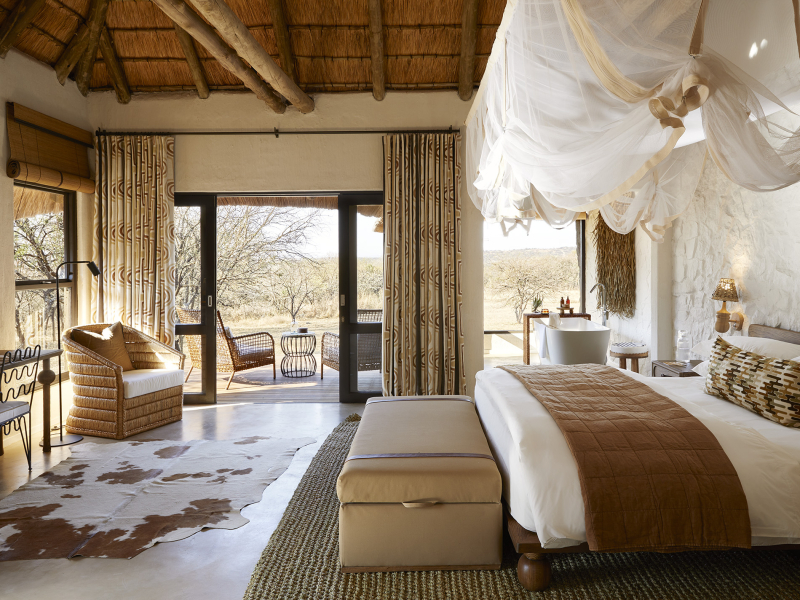 Nambiti_Hills_Luxury_Suite_Bedroom