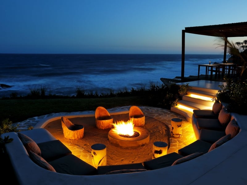 sala_beach_house_bonfire