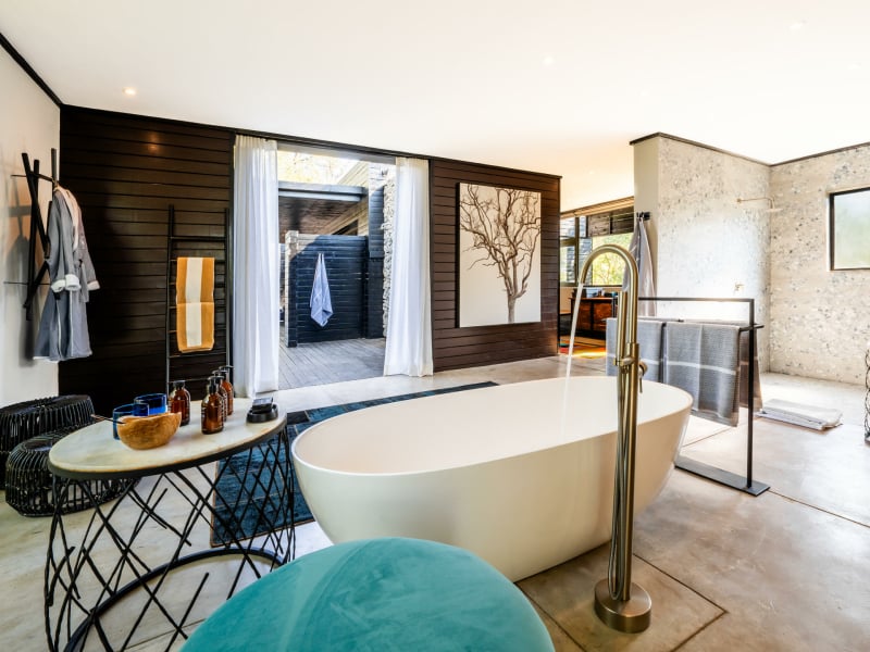 silvan_safari_bathroom_suite