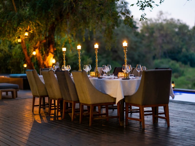 silvan_safari_dining