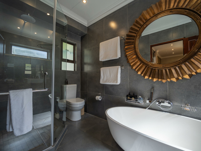 the_residence_hotel_bathroom