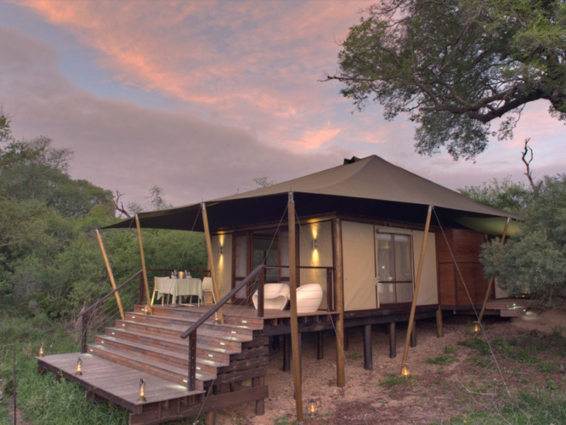 ngala-tented-camp-private-game-reserve-krugerpark-zuid-afrika-tent