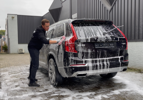 carwash by hand