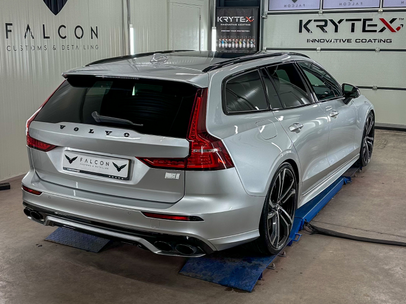 Volvo V60 Heico met premium keramische coating voor optimale lakbescherming Volvo V60 Heico in Groningen voorzien van keramische coating voor diepe glans en langdurige lakbescherming